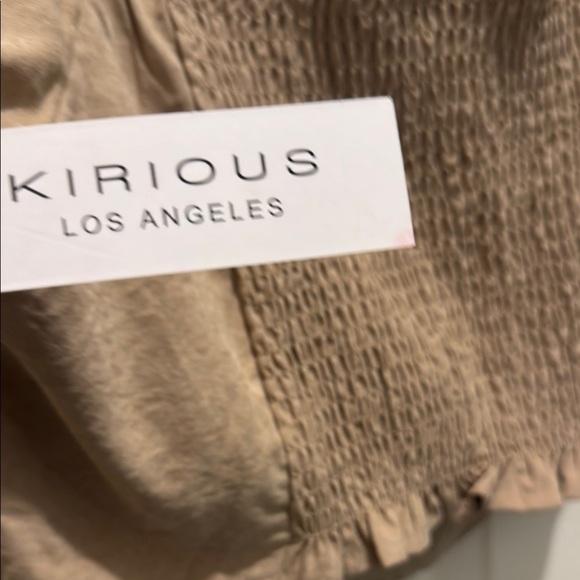 Kirious Los Angeles Tan Smocked Puff Sleeve Crop Top - Picture 5 of 9